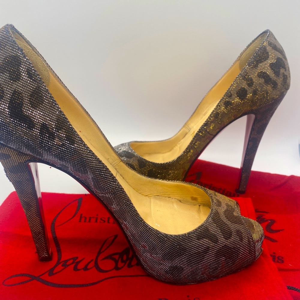 Christian Louboutin Very Prive pumps